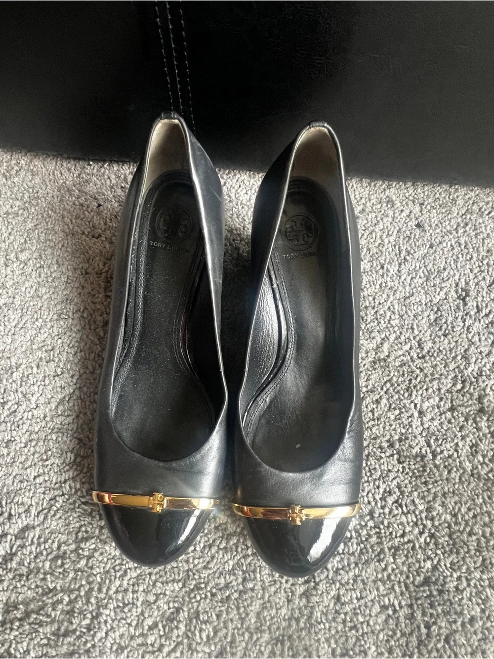 Tory Burch Black Leather Pumps with Gold Accent